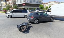 Antalya'da güvenlik kamerasına anbean yansıyan trafik kazası!