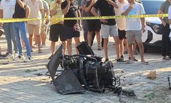 Antalya’da görülmemiş kaza! Otomobilin motoru yerinden fırladı