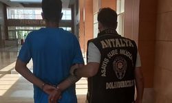 Antalya'da vurguncu kıskıvrak yakalandı! 850 bin TL'lik ziynet eşyası almış
