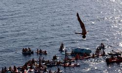 Adrenalin dolu "Red Bull Cliff Diving Dünya Serisi" Antalya'da başladı