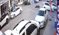 Antalya’da süratli motosiklet otomobille çarptı