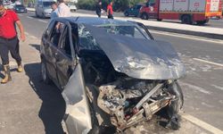 Mersin'de araç muayene istasyonu önünde kaza! 3 araca çarptı