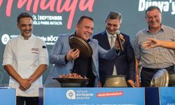 Akdeniz mutfağının kalbi Antalya’da atıyor! Gastronomi Festivali’nde lezzet şöleni başladı