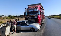 Manavgat’ta kaza! Kamyon, önüne aldığı otomobili metrelerce sürükledi