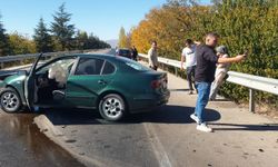 Isparta'da otomobilin önüne domuz çıktı! Polis memuru ve eşi kazayı ucuz atlattı