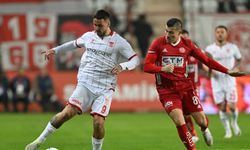 Antalyaspor :1 Sivasspor: 1 (İlk yarı)