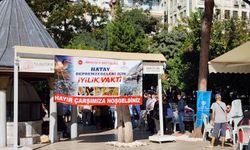 Antalya’da depremzedeler için hayır çarşısı kuruldu