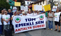 Antalya’da emekliler yaşam mücadelesi veriyor