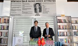 Edebiyat dünyasının önemli kalemi Aytmatov, Antalya’da 220 eserle yad edildi