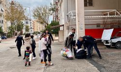 Antalya'da pazar yerine mesken tutan 6 çocuklu aileye müdahale