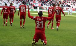 Antalyaspor’dan taraftarın içini ısıtan galibiyet!