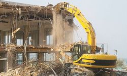 İMARA AYKIRI BİNANIN YIKIM İŞİ