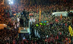 Halk ‘yasak’ dinlemedi!Cumhurbaşkanı adayı İmamoğlu’na Saraçhane’den güçlü destek