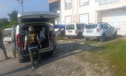 Antalya'da caminin önünde eski belediye başkanının aracını çaldılar!