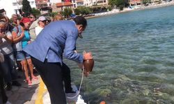 İki denizin kucaklaştığı yürüyüş: Akdeniz'in suyu 24'üncü kez Ege'ye taşınıyor