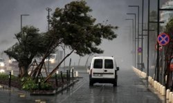 Antalya’nın 19 ilçesine sarı kod uyarısı! Hafta sonu şemsiyeyi unutmayın