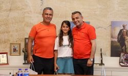 Başarılı genç sporcudan Başkan Kara’ya ziyaret