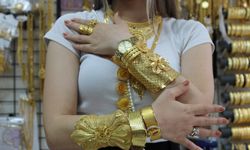 Altın alamayan imitasyona koşuyor