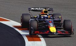 Max Verstappen, Emilia-Romagna Grand Prix'sinde startta liderliği kapıp yarışı domine etti