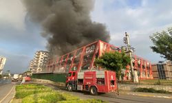 Mersin'deki fabrika yangını kontrol altına alınamadı!