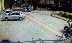 Antalya'da motosiklet kazası: Motosiklet sürücüsü havada taklalar attı