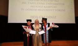 Akdeniz Üniversitesi 60+ mezunlarını uğurladı