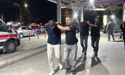Dolandırıcılarla buluştu, telefonunu verdi 100 bin lirasından oldu!