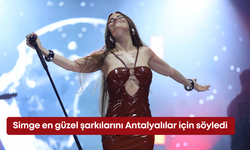 Simge en güzel şarkılarını Antalyalılar için söyledi