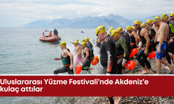 Uluslararası Yüzme Festivali’nde Akdeniz’e kulaç attılar