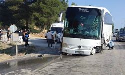 Burdur-Antalya yolunda otobüs kazası! Olay yerine ambulanslar sevk edildi