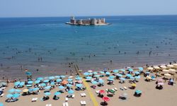 Mersin Kızkalesi'nde Kurban Bayramı tatiliyle turizm sezonu canlandı