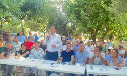 Cavit Arı, Kaş'ta villa mağdurlarıyla buluştu