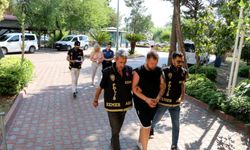 Kemer'de 3 çocuğu cinsel ilişki vaadiyle kandırıp darp ettiler