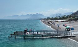Antalya'da bu sahilde engel yok