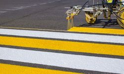 BEYAZ SOĞUK YOL ÇİZGİ BOYASI, TERMOPLASTİK SPREY BLOK YOL ÇİZGİ BOYASI, SELÜLOZİK TİNER VE CAM KÜRECİĞİ ALINACAK