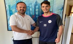 Isparta 32 spor, Bedirhan Altunbaş'ı renklerine bağladı