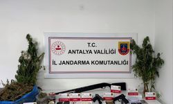 Antalya'da uyuşturucu operasyonu: Çok sayıda madde ve silah ele geçirildi!