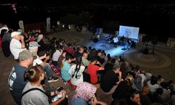 Isparta'da Kirazlıdere'de cuma akşamı coşkusu