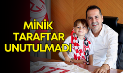 Antalyaspor minik taraftarı unutmadı