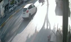 Manavgat'ta motorlu bisiklet hafif ticari araca çarptı!