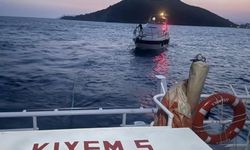 Makine arızası yapan tekne, kıyı emniyeti ekiplerince kurtarıldı