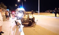 Isparta’da tilkiye çarpmamak ani manevra yapan otomobil takla attı