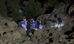 Adana'da otomobil uçurumdan yuvarlandı: 5 ölü