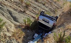 Antalya - Konya kara yolunda kaza! Otomobil şarampole devrildi