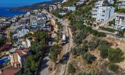 Kaş Belediyesi düğmeye bastı: Alt ve üst yapı çalışmaları sürüyor