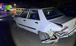 Bursa'da kontrolünü kaybeden sürücü bariyerlere çarptı