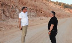 Antalya’da Karayolları Bölge Müdürü AK Partili ilçe başkanına brifing verdi!
