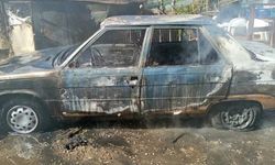Seyir halindeki otomobil alev alev yandı!