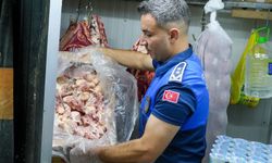 Tarsus'ta son kullanma tarihi geçmiş ürünler imha edildi