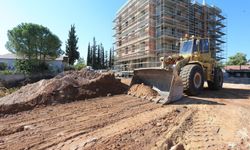 Aktoprak Mahallesi'nde 12 sokağa bin 867 metrelik asfalt yatırımı